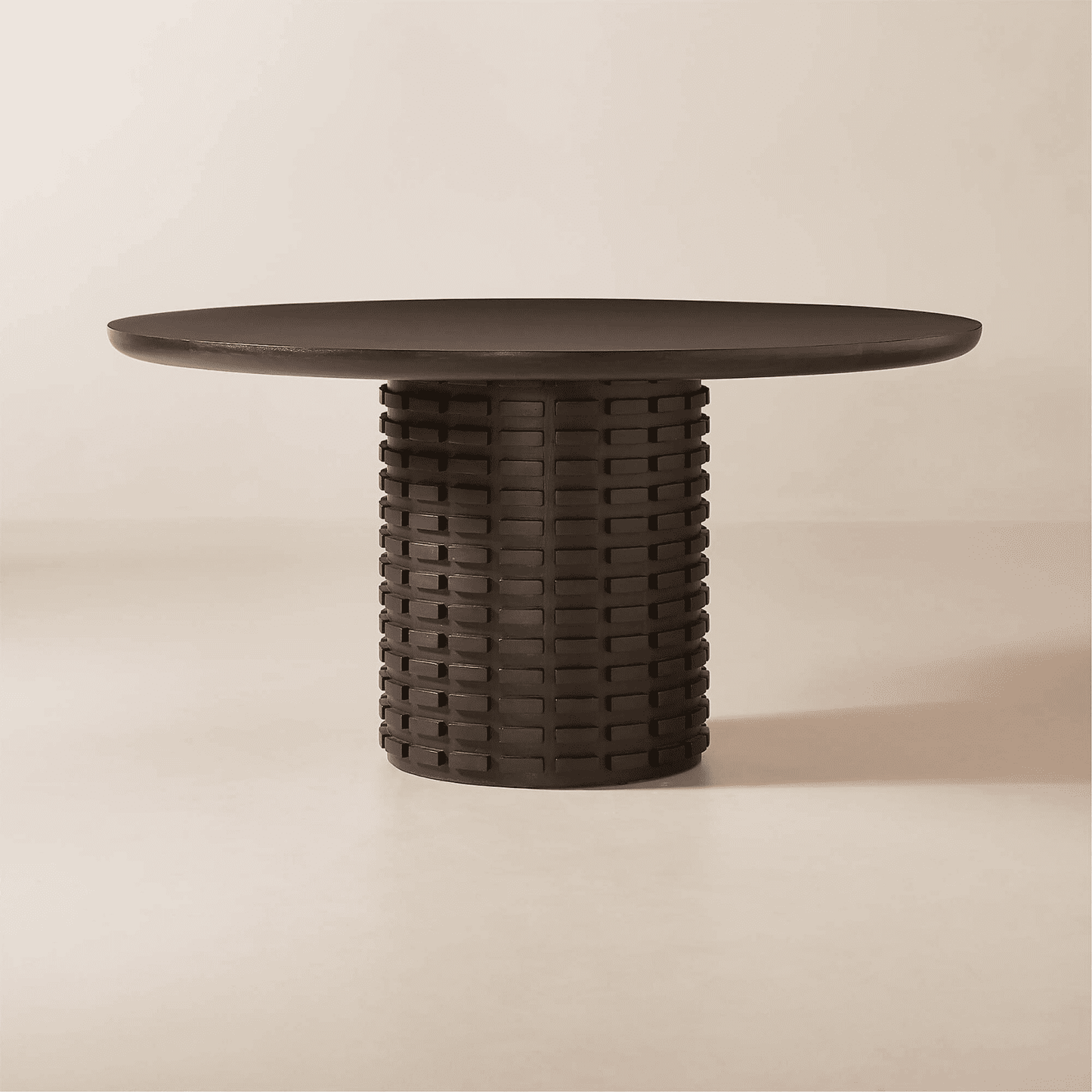 ARQ CIRCLE DING TABLE