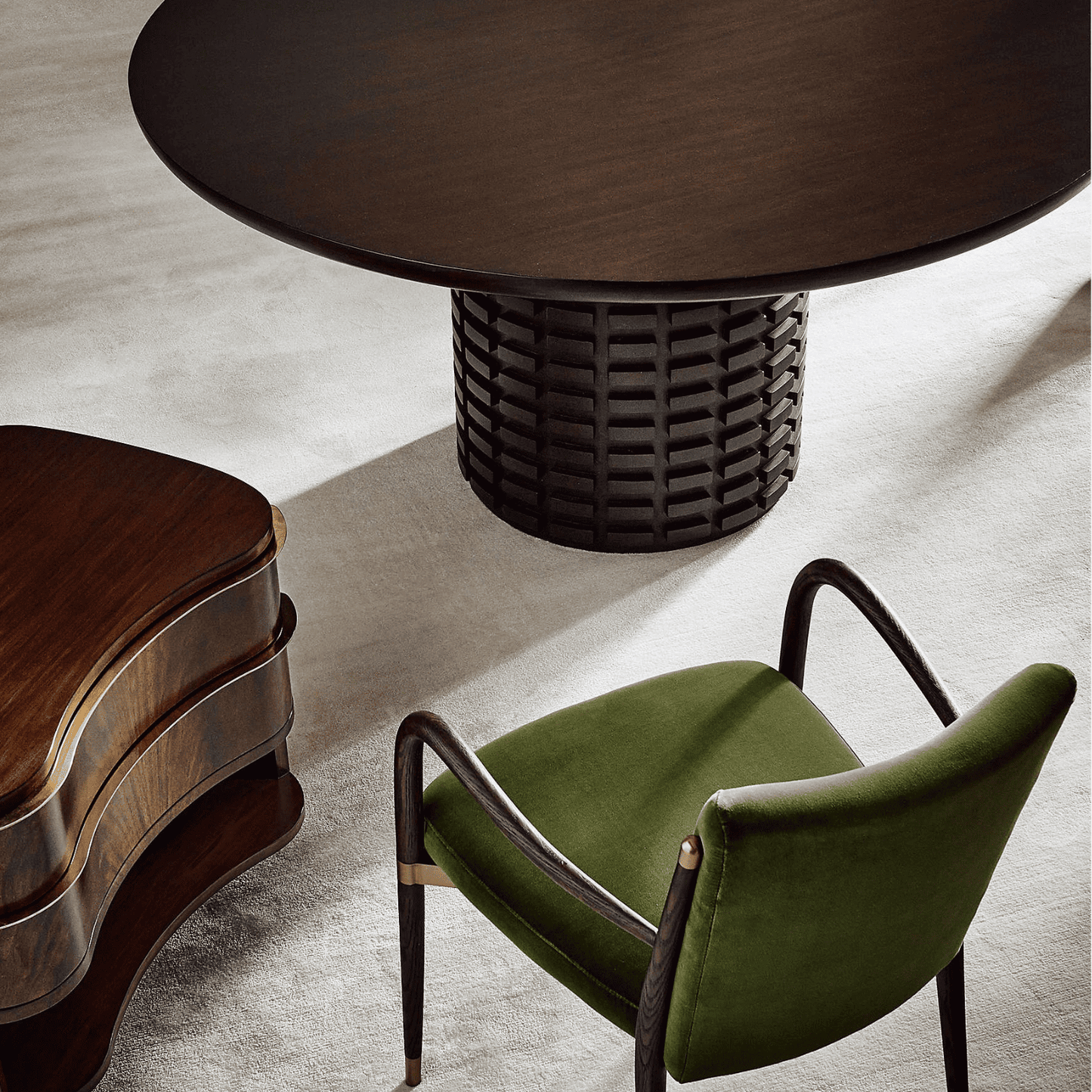 ARQ CIRCLE DING TABLE