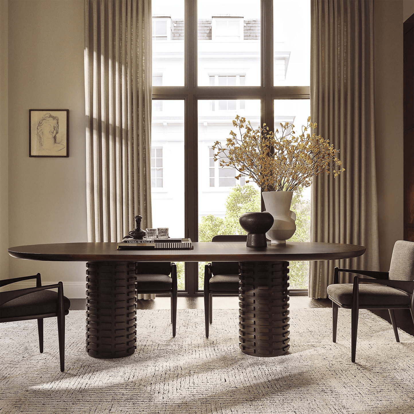 ARQ DINING TABLE